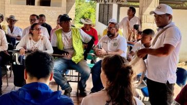 La misión de atención humanitaria en El Limón Carrizal, socializando con las comunidades Wiwas y Afro