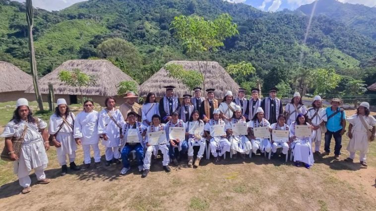 La Unimagdalena gradúa a nueve etnoeducadores indígenas en Sierra Nevada