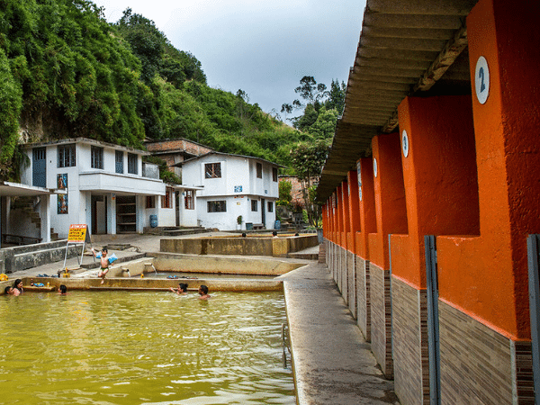 Las aguas termales de Chiles: un tesoro natural en Cumbal, Nariño