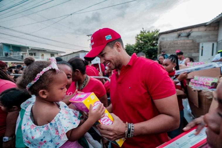 Navidad con niños felices: Generosidad del Gobernador y la Gestora Social