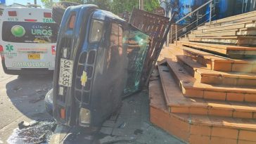 Otra ambulancia involucrada en accidente de tránsito