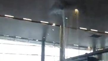 Se registran inundaciones en el aeropuerto El Dorado por daño en el techo tras fuertes lluvias Aunque la inundación generó preocupación, las operaciones y los vuelos programados continuaron con normalidad.