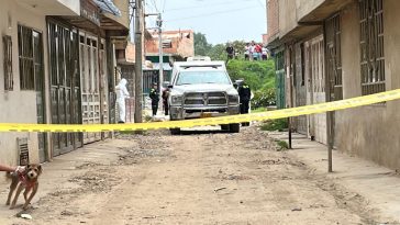 ÚLTIMA HORA: Hallan cuerpo sin vida en Bosa Las autoridades se encuentran realizando el levantamiento del cuerpo de un hombre en la localidad de Bosa. Esto se sabe.