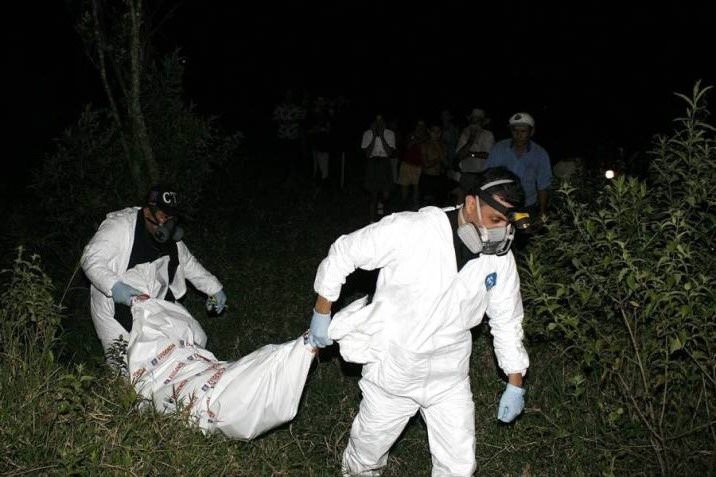 Un muerto y dos heridos en accidente de moto