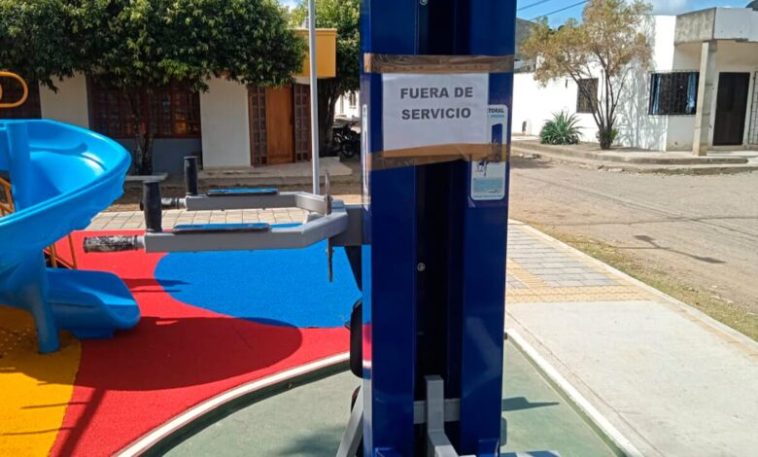 ¿Y la Policía? Vándalos han desvalijado el recién inaugurado parque en Las Viñas