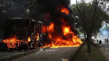 'No podemos permitir que vengan de otros sectores a querer incendiar la ciudad': alcalde de Cali responde a convocatoria de la CUT sobre otro estallido social