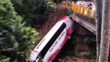 Accidente autopista Medellín - Bogotá