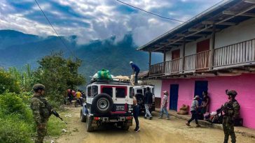 Campesinos que fueron desplazados por combates entre ilegales en Briceño (Antioquia) comenzaron a retornar a sus hogares