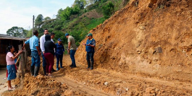 Deslizamientos en Arboleda: invierten 23 mil millones de pesos para mejorar corredor vial afectado