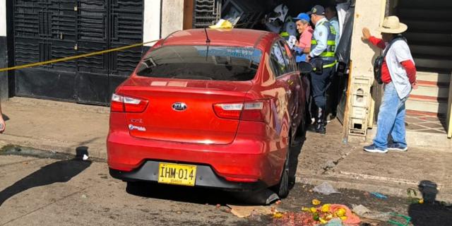 Dos mujeres heridas tras ser arrolladas por vehículo particular en inmediaciones de la Plaza de la 21