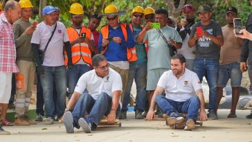 Gobernador Arana inaugura calle en San Juan Nepomuceno y destaca la transformación en Infraestructura de Bolívar