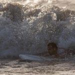 Joven murió por inmersión en playa de Puerto Colombia: alerta roja por fuertes vientos en el mar Caribe