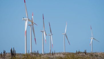 17 parques eólicos se construyen en La Guajira.