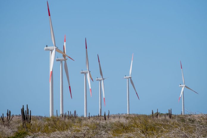 17 parques eólicos se construyen en La Guajira.