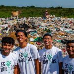 Los jóvenes que levantan exitosa empresa en un basurero de Soledad (Atlántico) a donde nadie se atreve a entrar