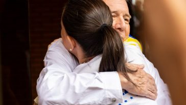 María Corina Machado denuncia un despliegue policial en el domicilio de su madre La líder opositora venezolana; María Corina, ha resaltado además que su madre, de 84 años, está "enferma" y tiene "afecciones crónicas de salud"