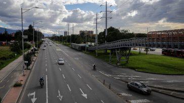 Más de 75.000 vehículos han ingresado a Bogotá este 6 de enero Los corredores viales en los que se espera mayor número de vehículos son la autopista Sur, autopista Norte, la calle 80 y la calle 13.