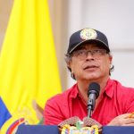 Presidente Petro destaca desmovilización de 63 disidentes de las Farc en el Catatumbo y hace llamado a los jóvenes del Eln