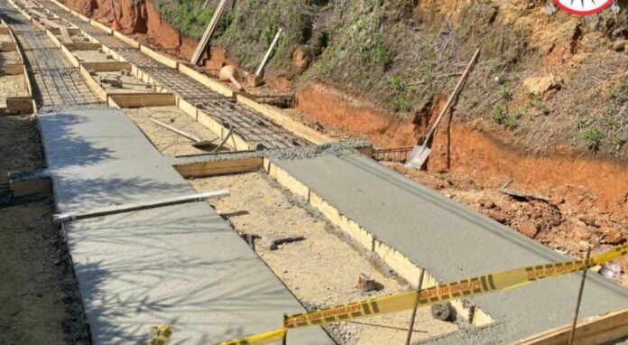 Proyectos de pavimentación rural se cumplen en Tarqui 