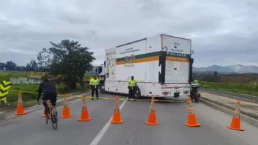 Puente de Reyes: Sin mayores dificultades tránsito de vehículos en Cundinamarca