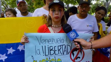 “Queremos que Maduro se vaya por las buenas”: venezolanos en Montería