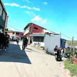 Un muerto y un herido deja ataque en Ciudad Bolívar En horas de la mañana de ayer en medio de la celebración del Nuevo Año, una familia fue atacada a tiros cuando estaban departiendo a las afueras de una vivienda en la localidad de Barrios Unidos. El terrible crimen dejó a una persona muerta y a otra herida.