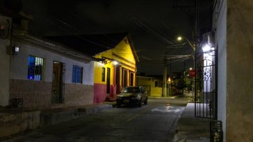 Barranquilla bajo asedio: la guerra entre bandas criminales que reclutan en los barrios populares a menores de edad