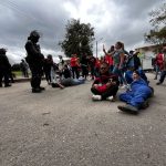 Denuncian irregularidades en desalojo de un hogar de paso de animales en Fontibón A esta hora la comunidad denuncia el desalojo del refugio de animales 'Callejeros', en Fontibón.