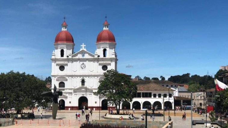 El histórico reloj de péndulo que lleva 186 años marcando los días en Rionegro