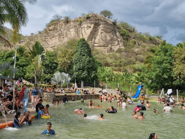 Estadero La Bocana en El Remolino, Nariño: a orillas del Río Patía