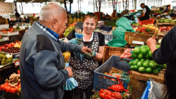 Feria campesina en El Tejar reunió a comerciantes y ciudadanos en apoyo a las plazas de mercado