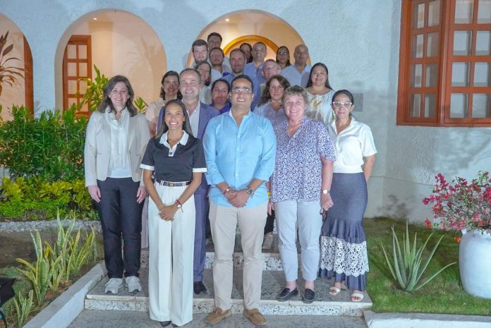 Al encuentro asistieron embajadores y delegados de países como Alemania, Australia, Canadá, Francia, Suiza, la Unión Europea e Irlanda.