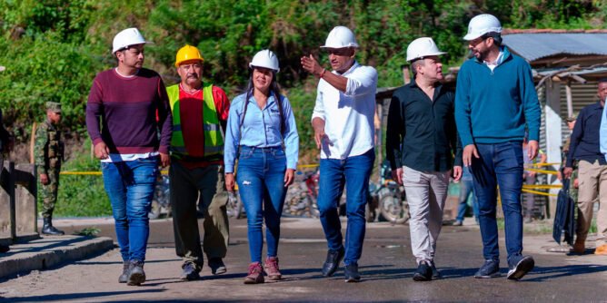 Obras estratégicas en Albán: progreso en puentes y estabilización vial