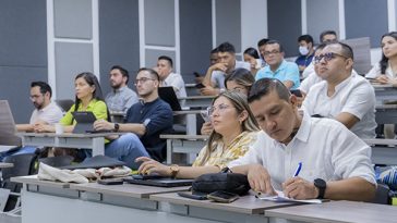 40 personeros de toda Colombia estuvieron fortaleciendo sus capacidades en conjunto con docentes de la Universidad del Valencia.