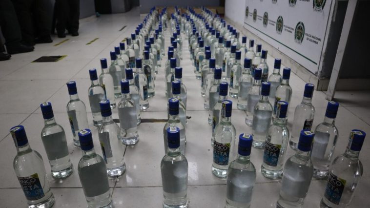 Policías le evitaron a Cali pasar un 'trago amargo' en más de 250 botellas de licor adulterado