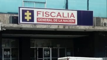 Seis personas fueron presentadas a un juez por la oficina del fiscal, indicados para cometer "robos violentos" en varios campos de Cali