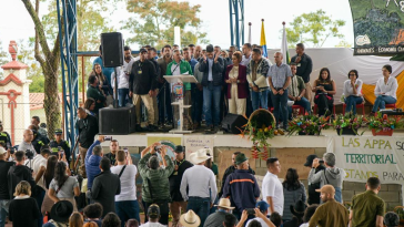 No dejaron hablar a alcaldes, Gobernador dice que evento en Támesis con ministerios fue encerrona