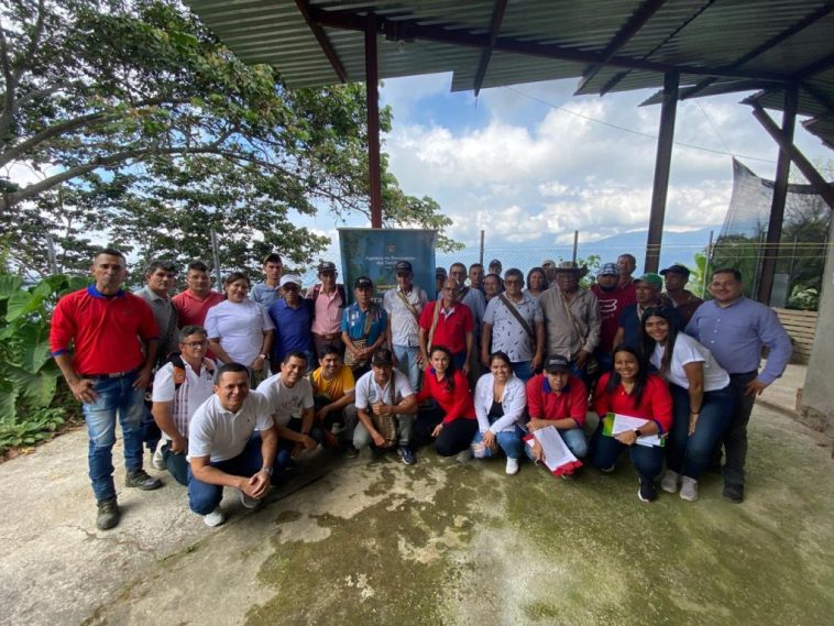 ART brindará a comunidades PDET de la Sierra Nevada asistencia técnica para disminuir el consumo del agua en cultivos de café