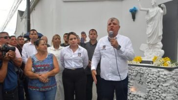 Miles de fieles participaron en la emotiva apertura del Viacrucis de Dosquebradas