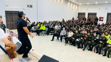 Mujer Policía fue homenajeada en su día