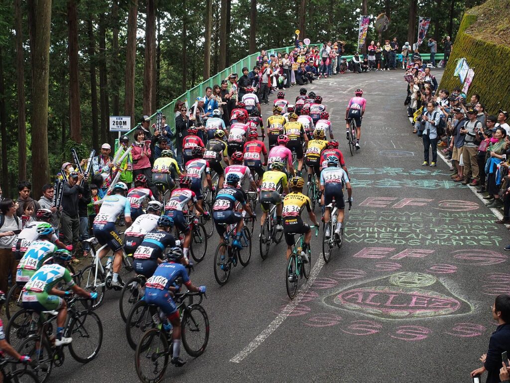 Egan Bernal queda fuera del Mundial de Ruta de Montreal 2026