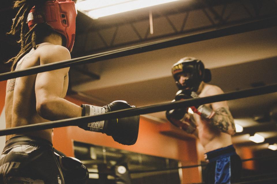 Gobernador de Caquetá gana pelea de boxeo al alcalde de Florencia