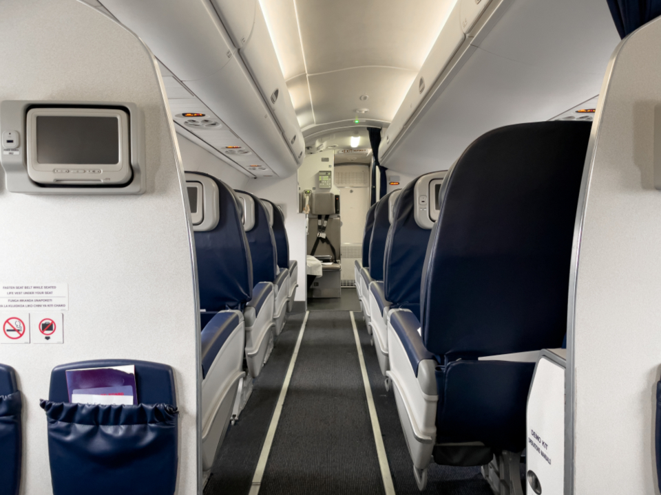Turbulencia severa en vuelo Medellín-Nueva York deja ocho heridos